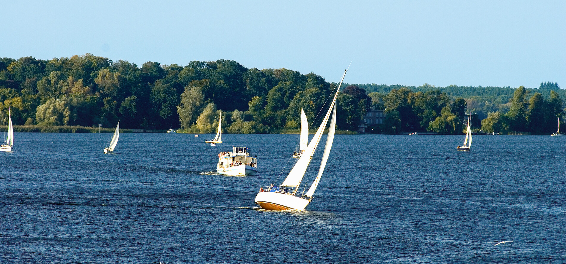 Pleasure boats and sailboats on the Wannsee, in the Berlin borough of Steglitz-Zehlendorf.