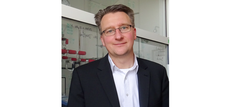 Prof. Sebastian Hasenstab-Riedel of the Freie University Berlin has developed a new chemical process for chlorine production