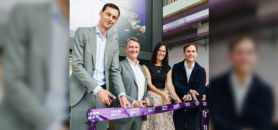 MP Thomas Heilmann (CDU), District Mayor Martin Hikel (SPD) opened the new TechLab site in Berlin with 1KOMMA5° CTO Barbara Wittenberg and CEO Philipp Schröder.