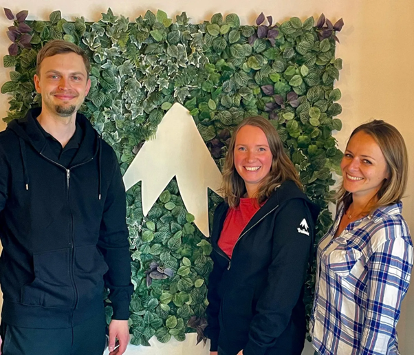 Christopher, Annelie and Caro in the new Trailmix studio in Berlin